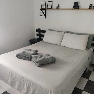 Habitación en casa particular 2 En Tercera Planta Sin Ascensor No Es Un Piso Entero! A Compartir Bano Y Cocina!, Fuengirola